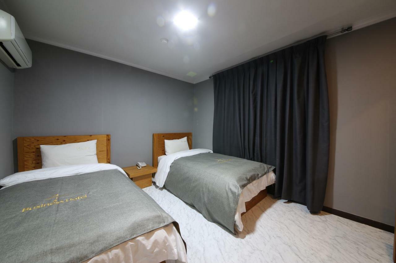 Gung Hotel 全州市 外观 照片